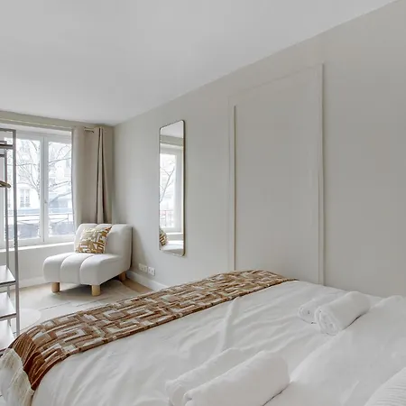 Refait A Neuf Bastille * Paris